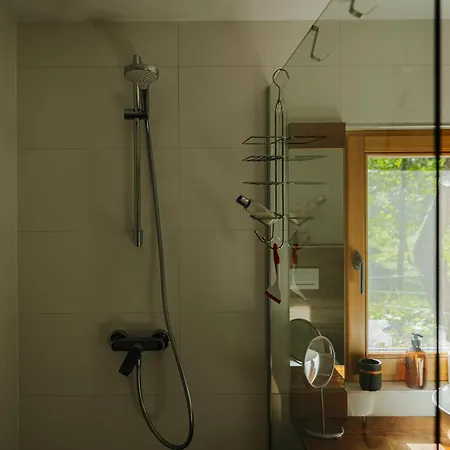 Gozdne Va Vrti * Kostel