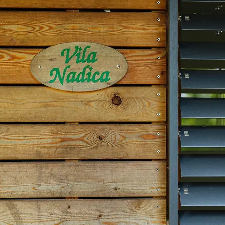 Lyxtält Gozdne Va Vrti