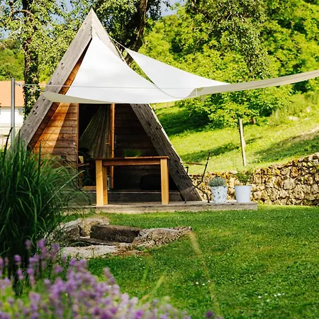 Lyxtält Gozdne Va Vrti Kostel