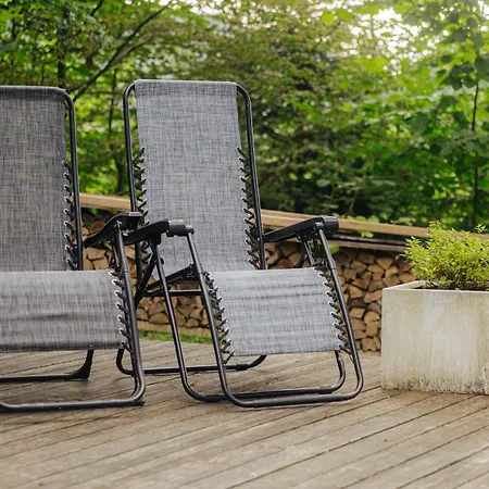 Gozdne Va Vrti Kostel