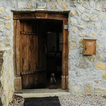 Glamping Gozdne Va Vrti